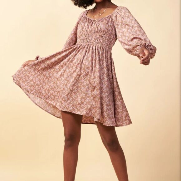 Skies Are Blue Floral Mini Dress Desert Taupe M NWT - Picture 3 of 7